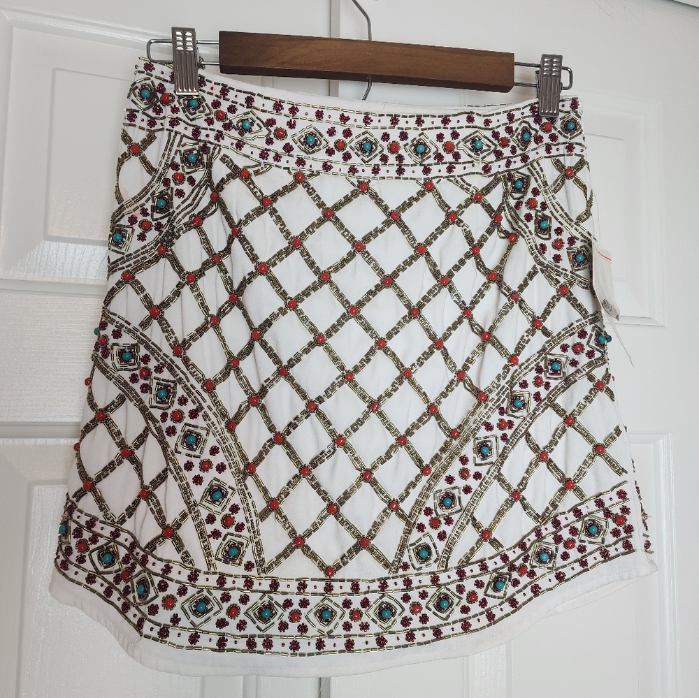 TOBI Beaded Embroidered Argyle Diamond Patten White & Red Mini Skirt Size SP NWT
